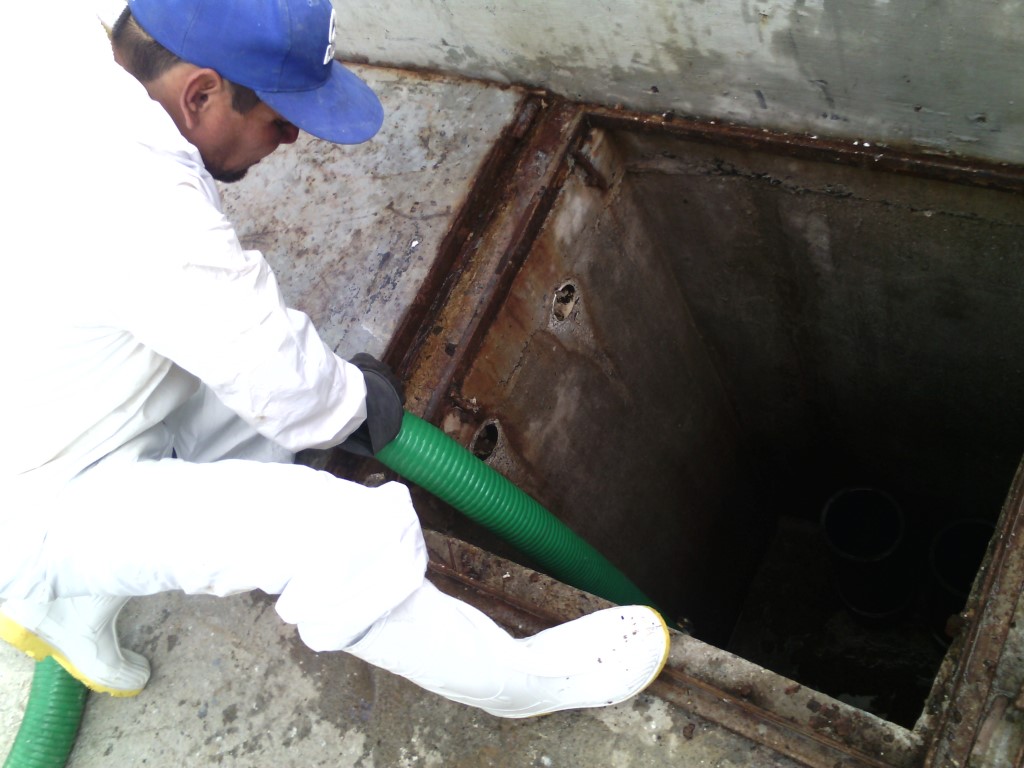 Desazolve de drenajes en Querétaro